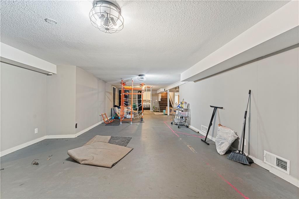 11501 Wornall Road — photo 42