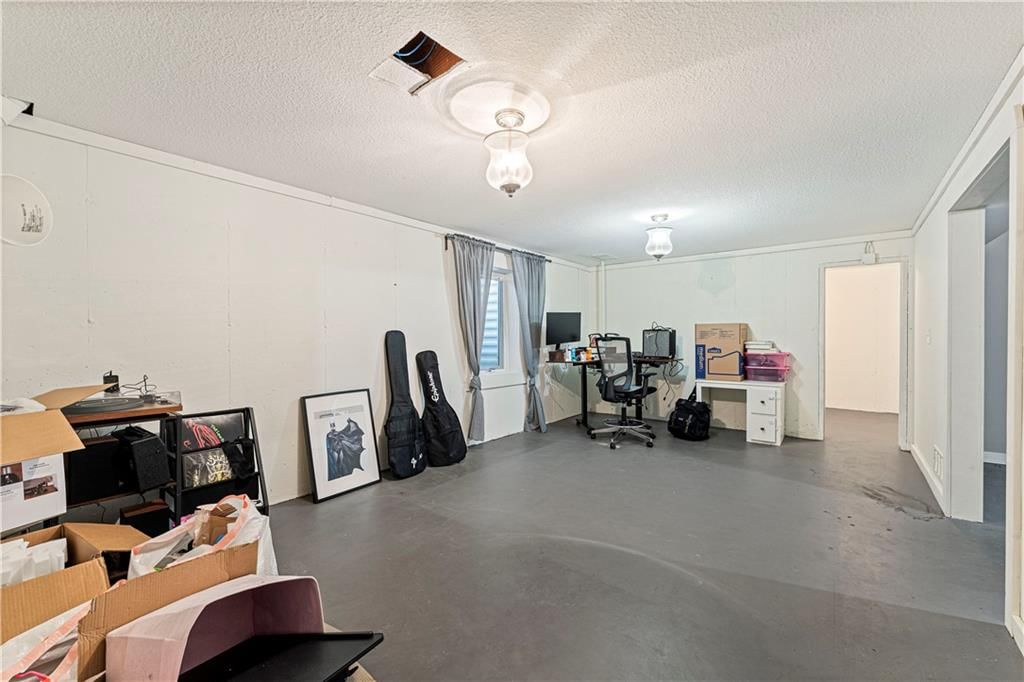 11501 Wornall Road — photo 44