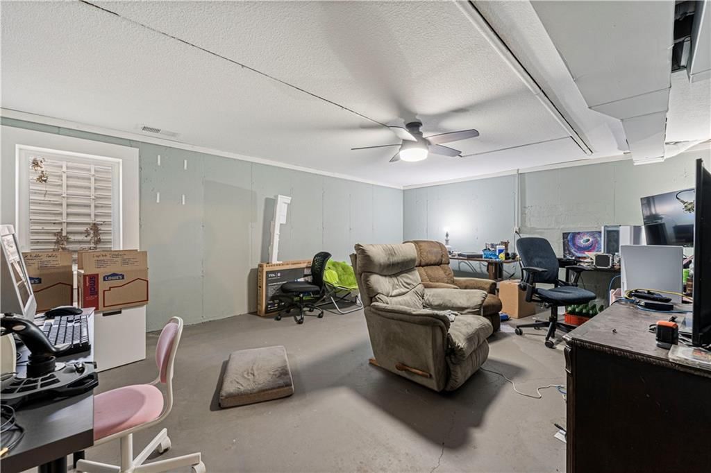11501 Wornall Road — photo 45