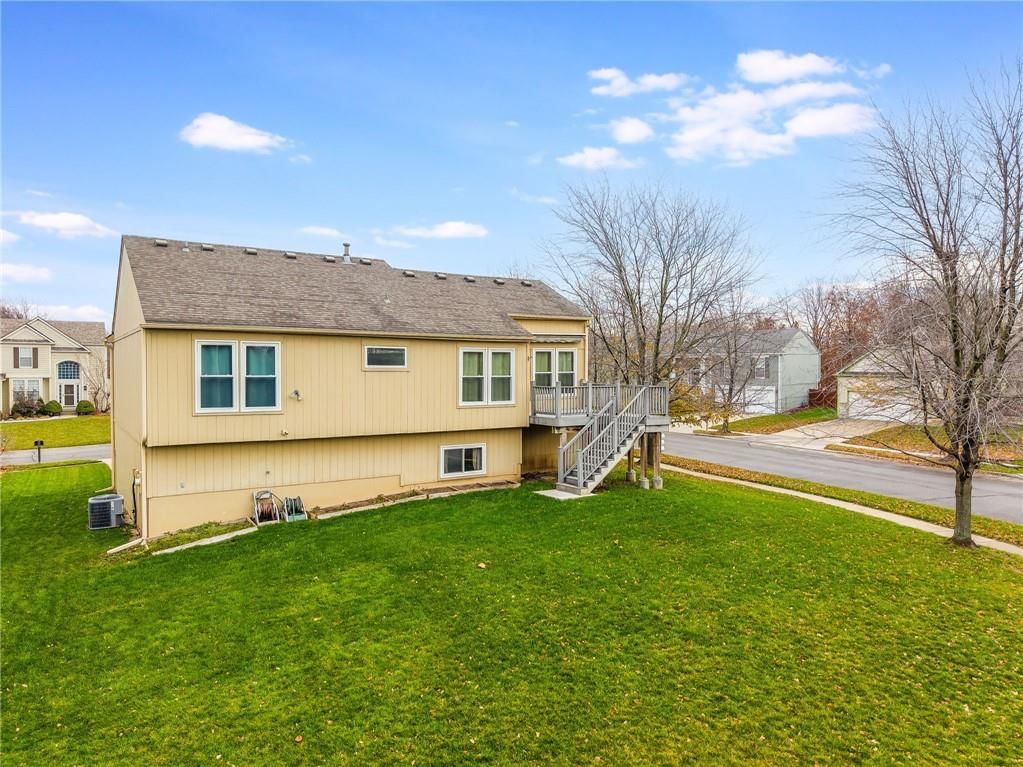 1805 W Fredrickson Circle — photo 4