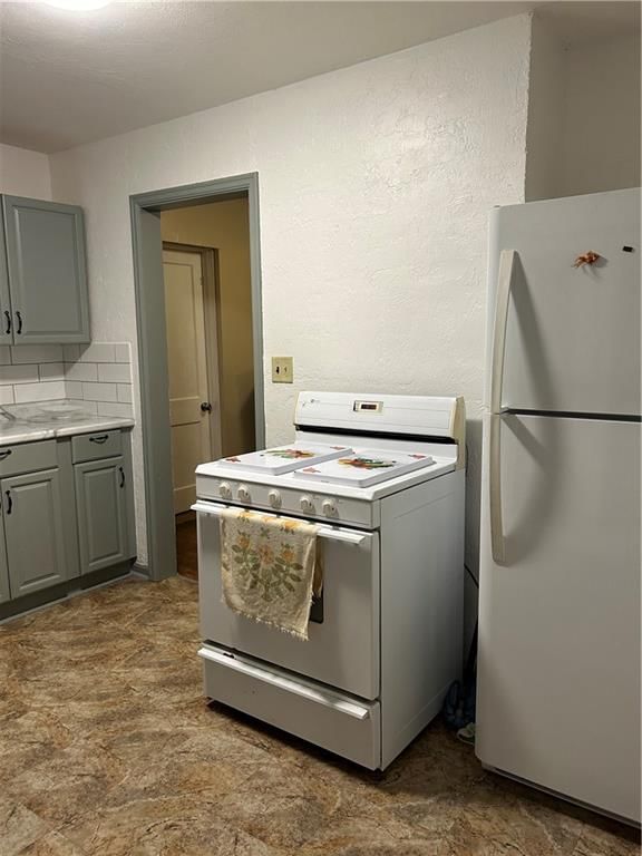 2812 S 23rd. Street — photo 9