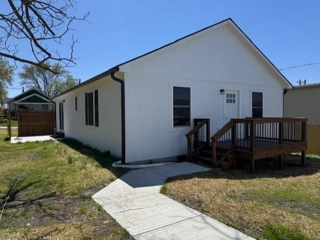 321 E 5th Street — photo 20