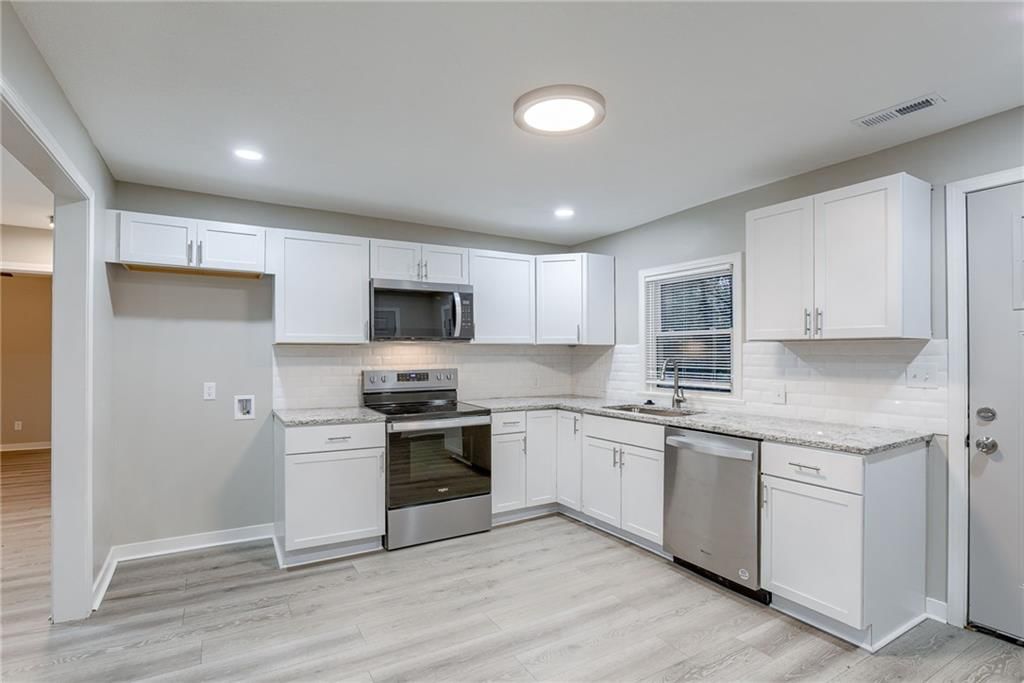 303 S Church Street — photo 8