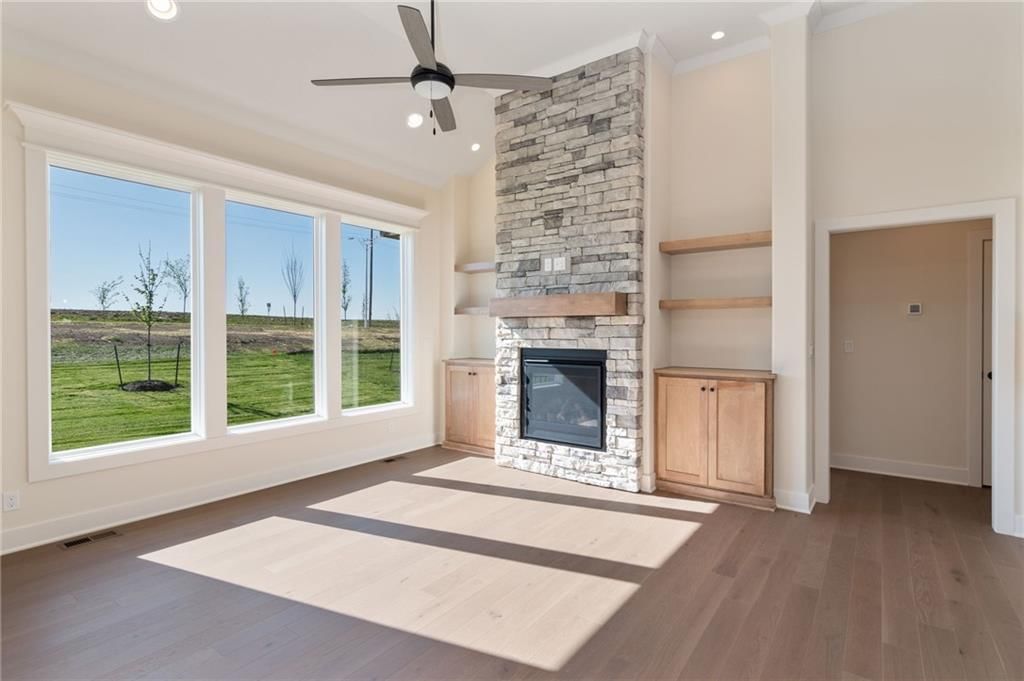 10636 N Bell Street — photo 11
