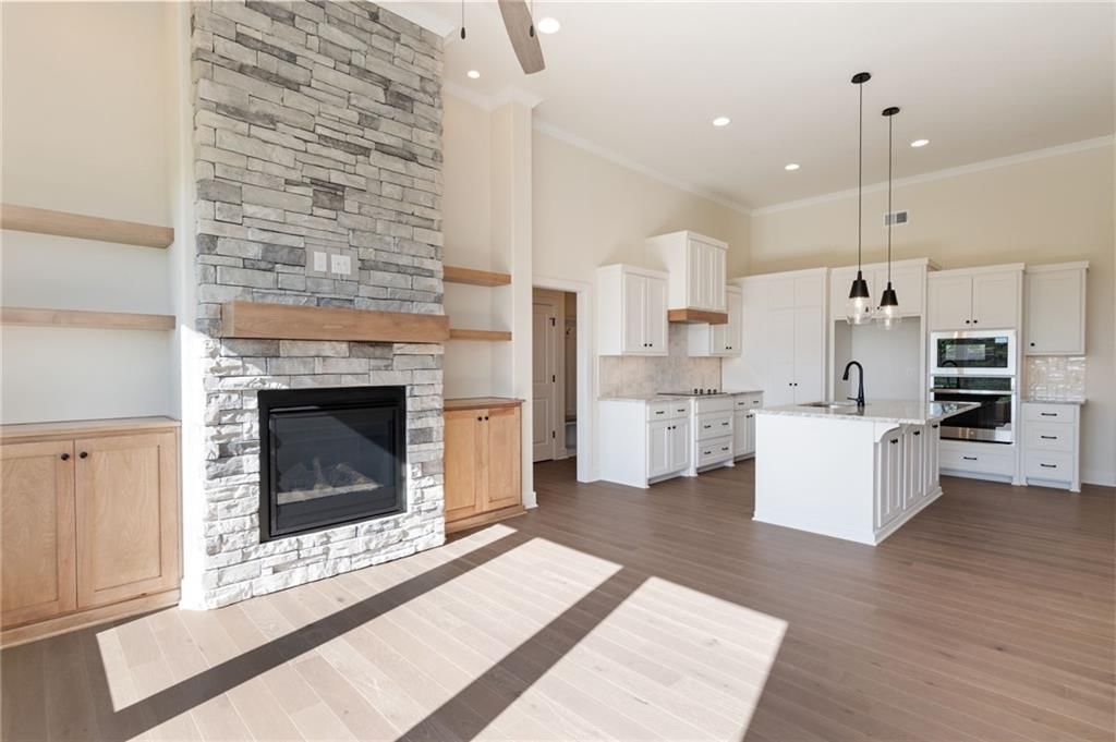 10636 N Bell Street — photo 12
