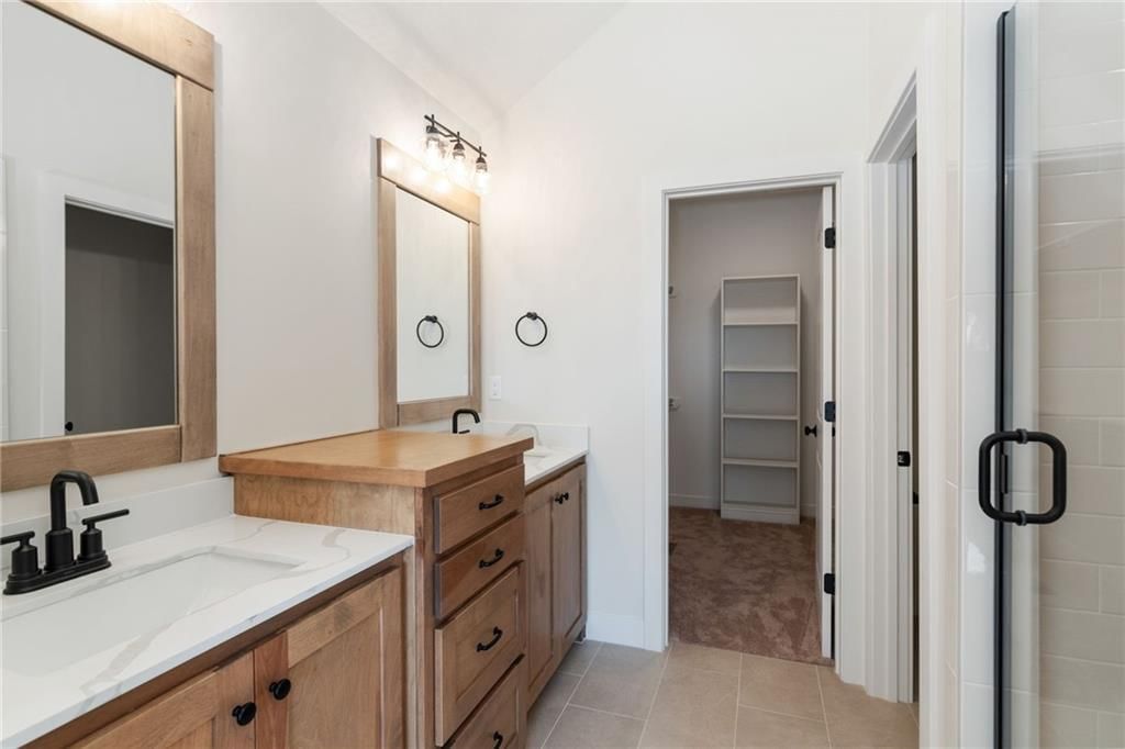 10636 N Bell Street — photo 19