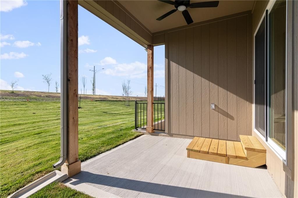 10636 N Bell Street — photo 33
