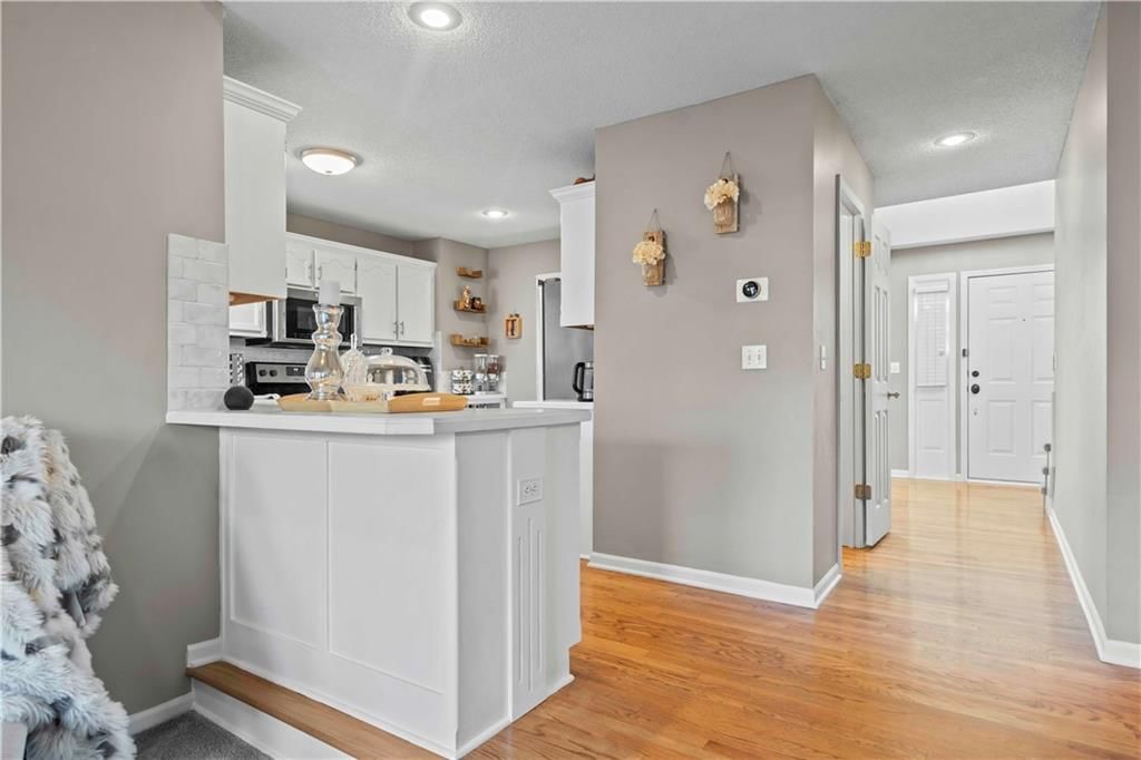 12216 Hemlock Street — photo 11