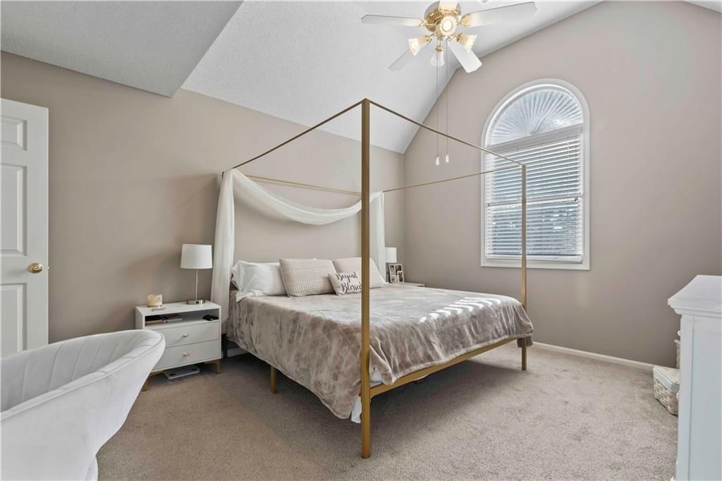 12216 Hemlock Street — photo 24