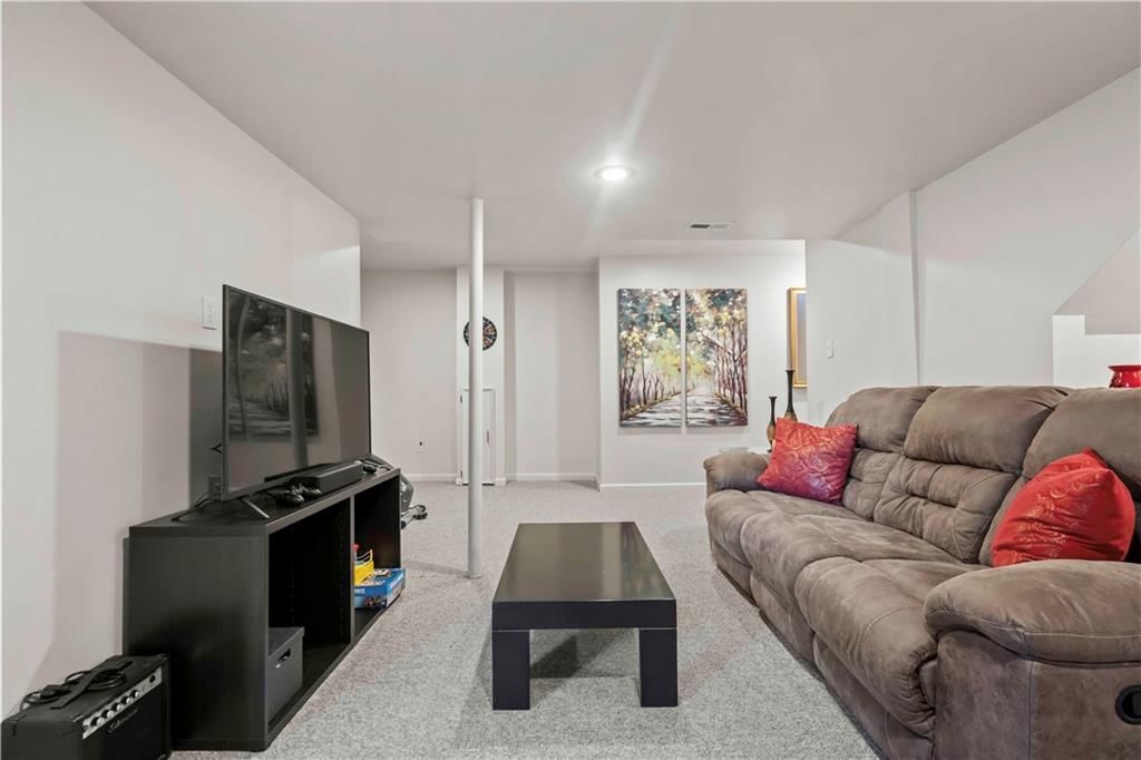12216 Hemlock Street — photo 36
