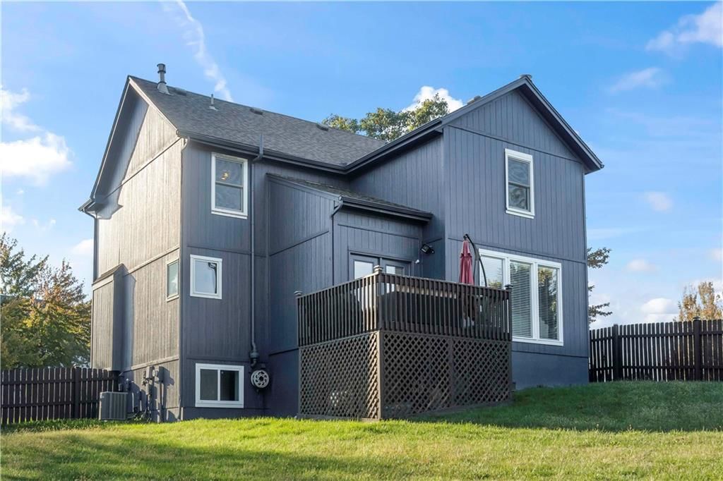 12216 Hemlock Street — photo 41