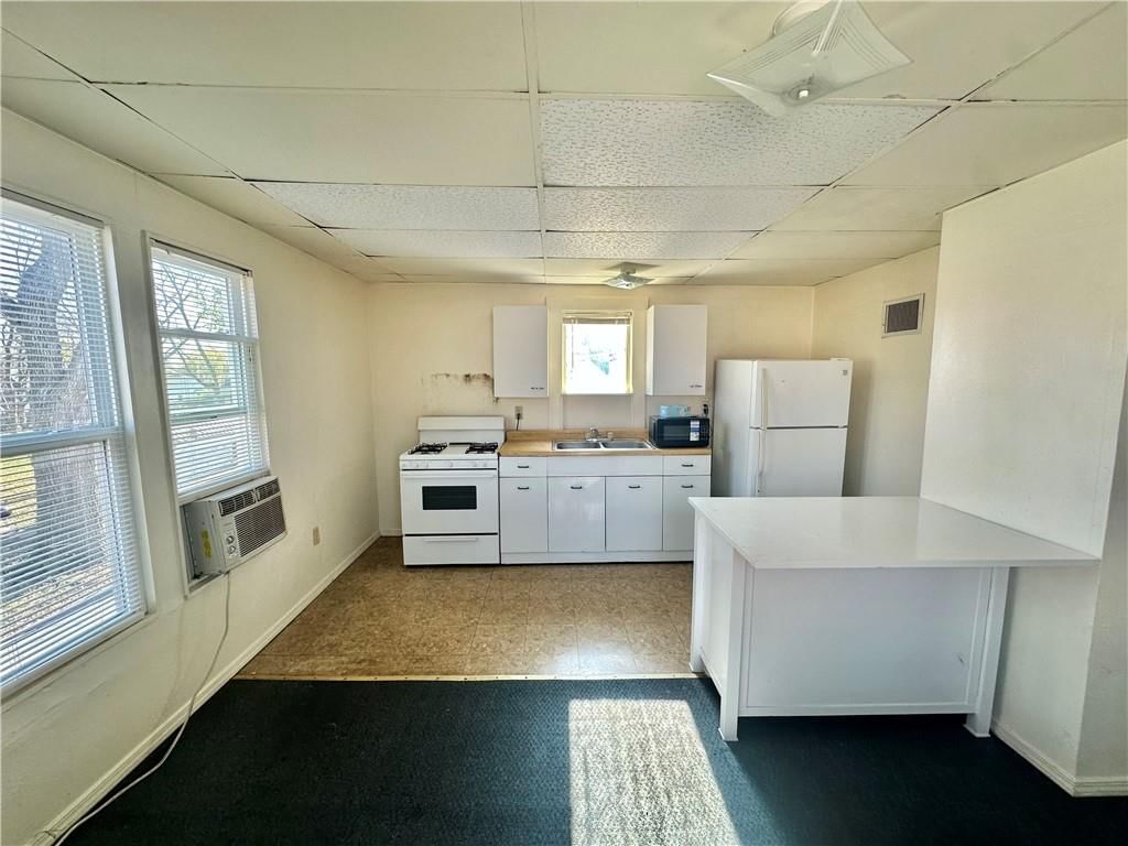 308 CLARK Street — photo 19