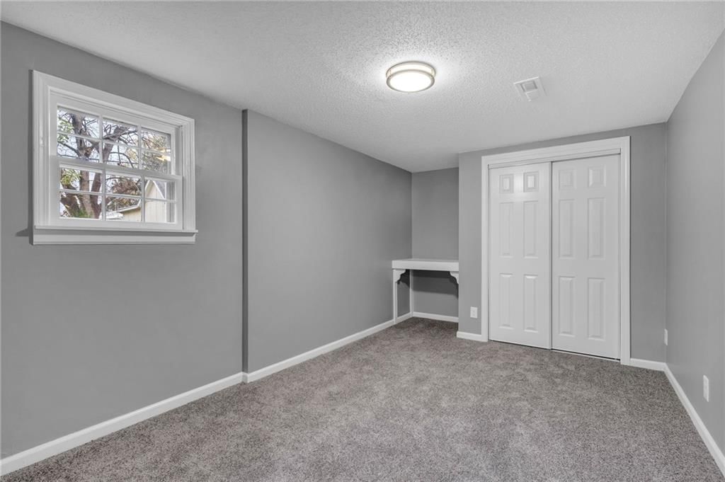 307 SW 9TH Street — photo 20