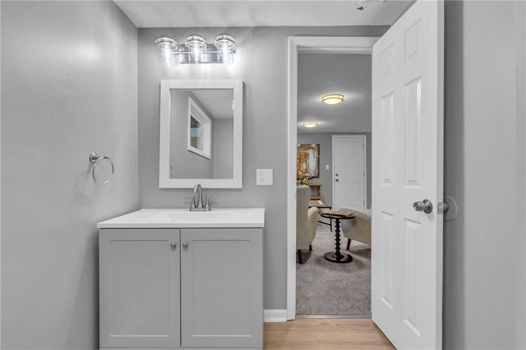 307 SW 9TH Street — photo 26