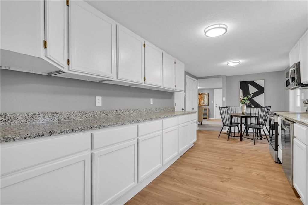 307 SW 9TH Street — photo 9