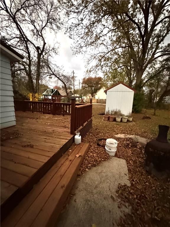 708 W Kansas Street — photo 27