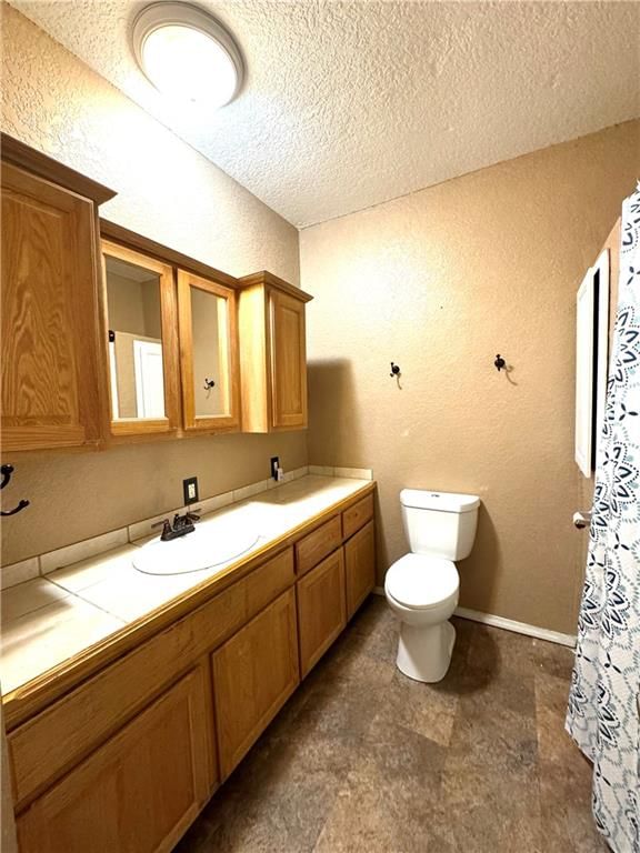 708 W Kansas Street — photo 9