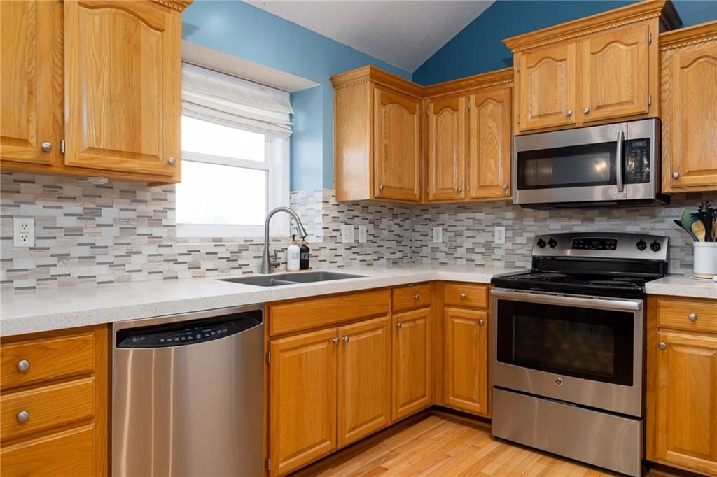 11228 N SUMMIT Street — photo 10