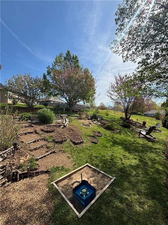 15785 Meadow Court — photo 32