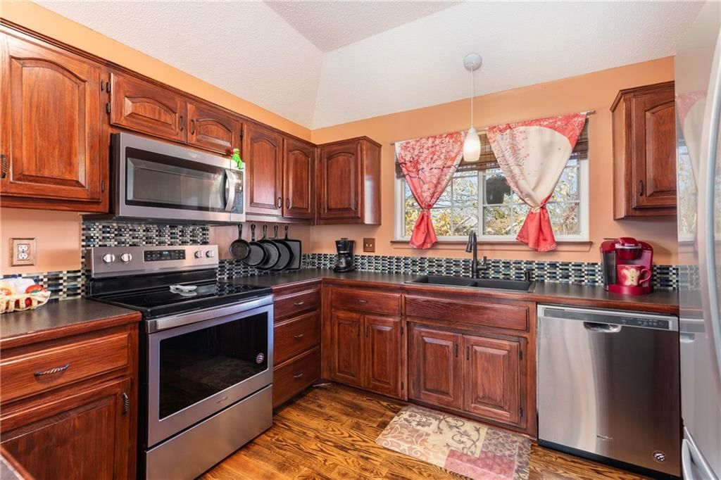 15785 Meadow Court — photo 8