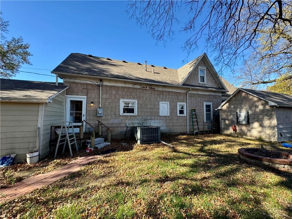 308 N Miles Street — photo 14