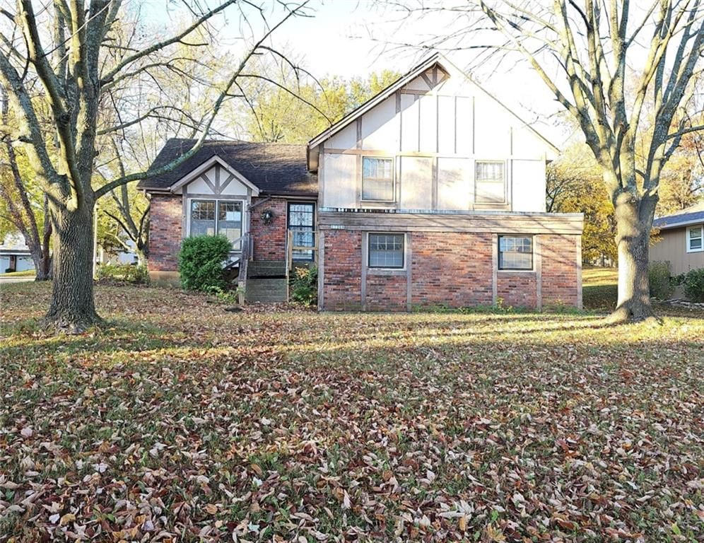 11208 Lowell Avenue — photo 2