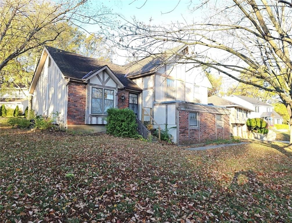 11208 Lowell Avenue — photo 3