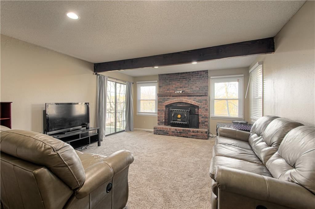 6916 HALLET Drive — photo 24