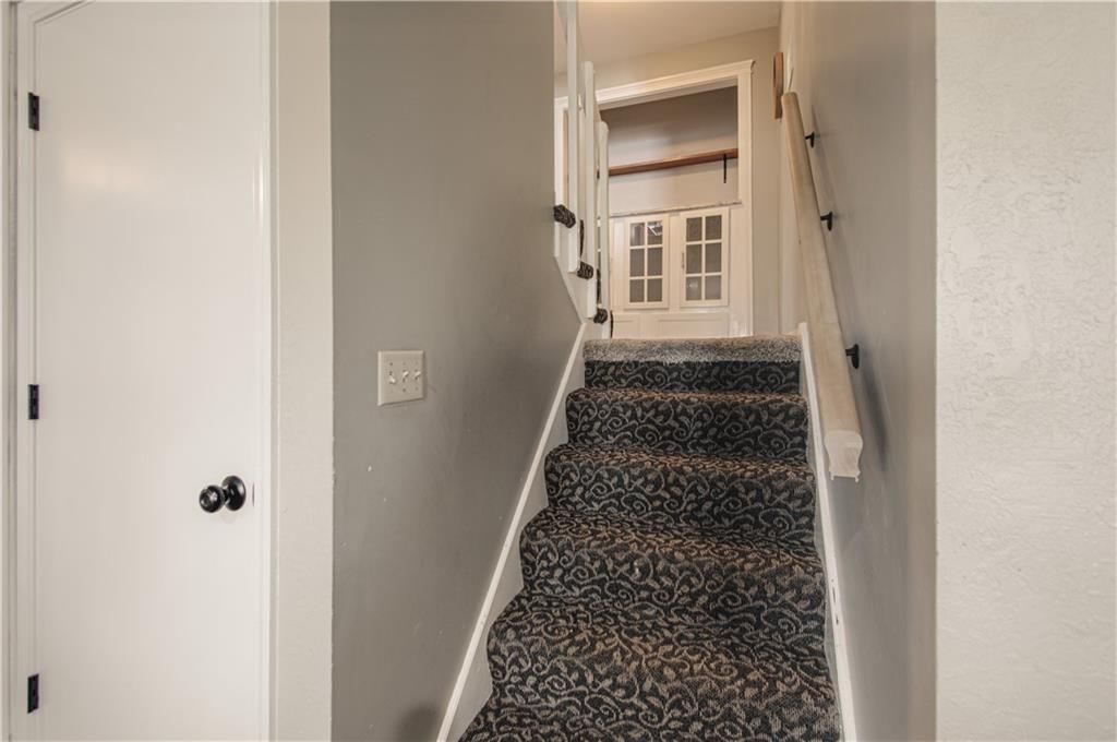 6916 HALLET Drive — photo 25