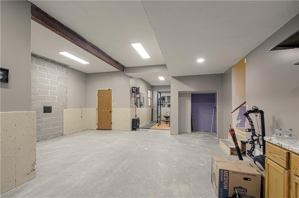 6916 HALLET Drive — photo 27
