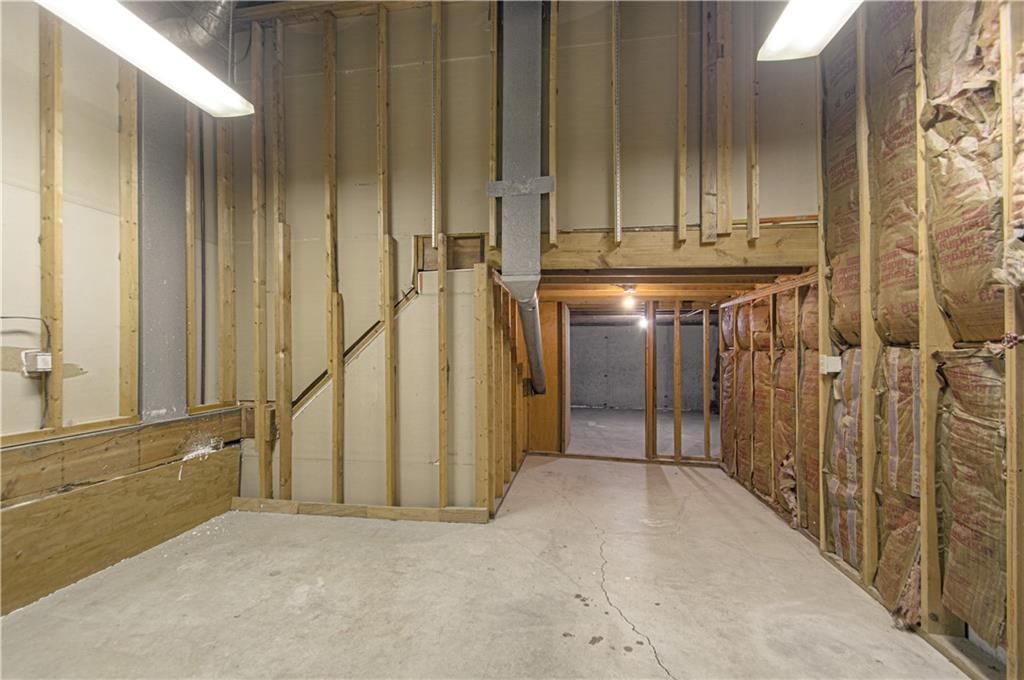 6916 HALLET Drive — photo 29