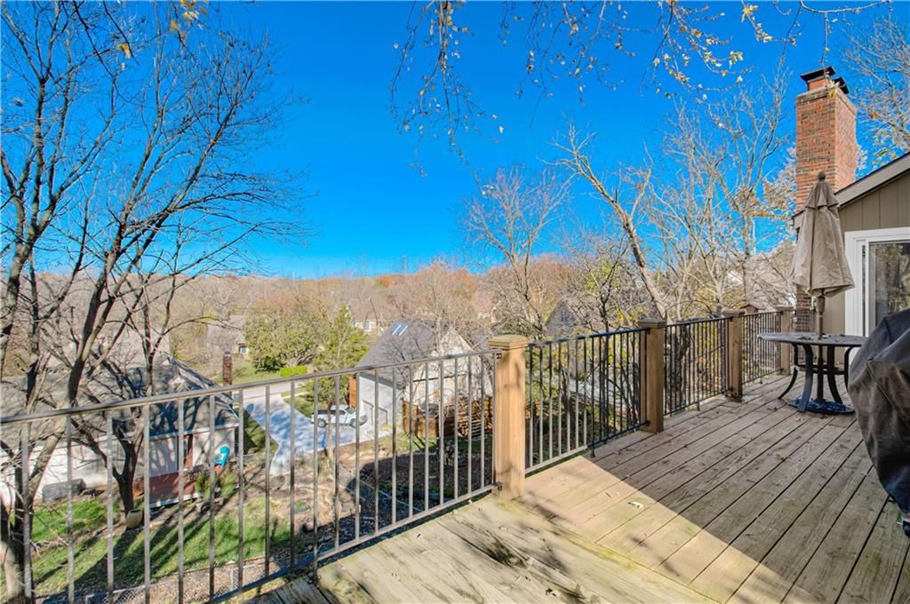 6916 HALLET Drive — photo 31