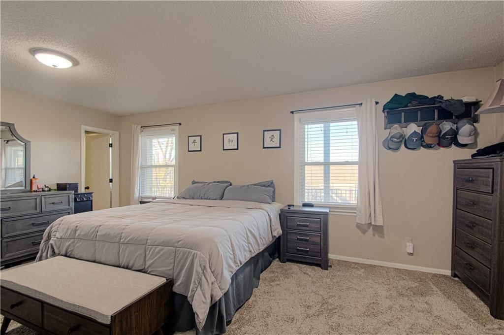 6916 HALLET Drive — photo 35