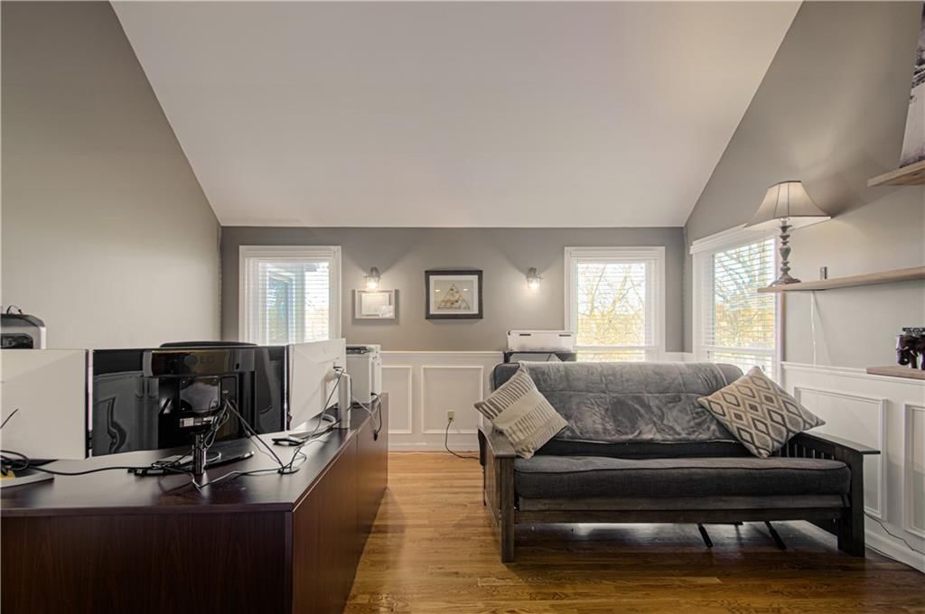 6916 HALLET Drive — photo 9