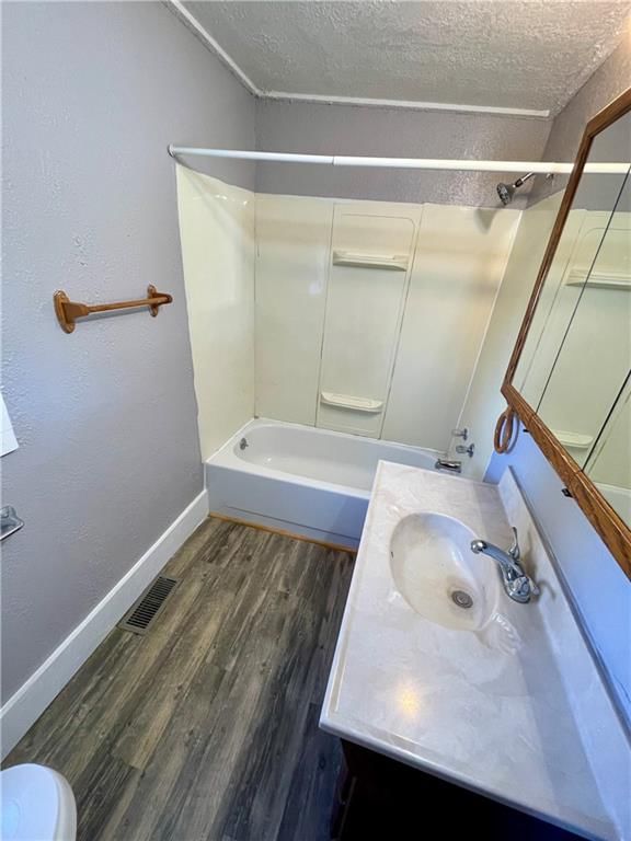 323 Jackson Street — photo 13