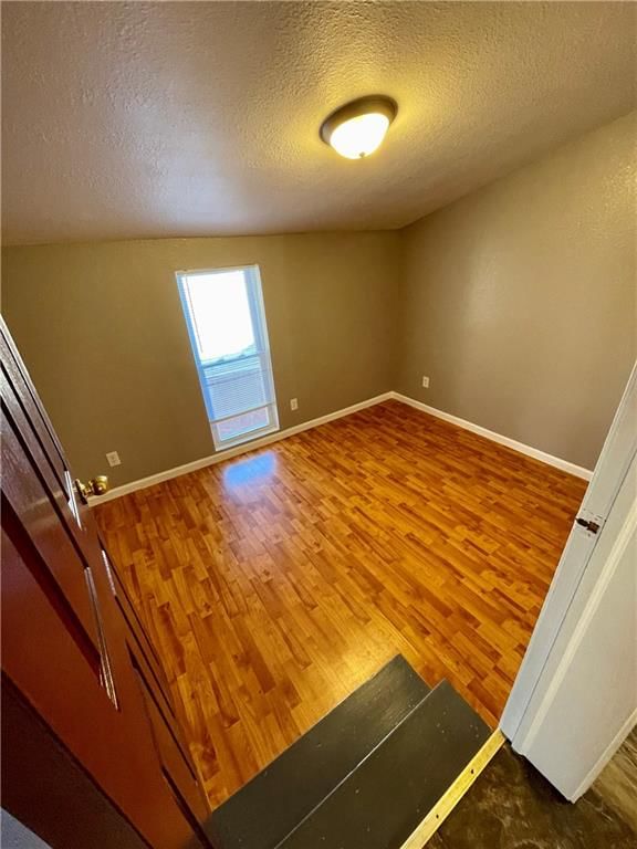 323 Jackson Street — photo 8