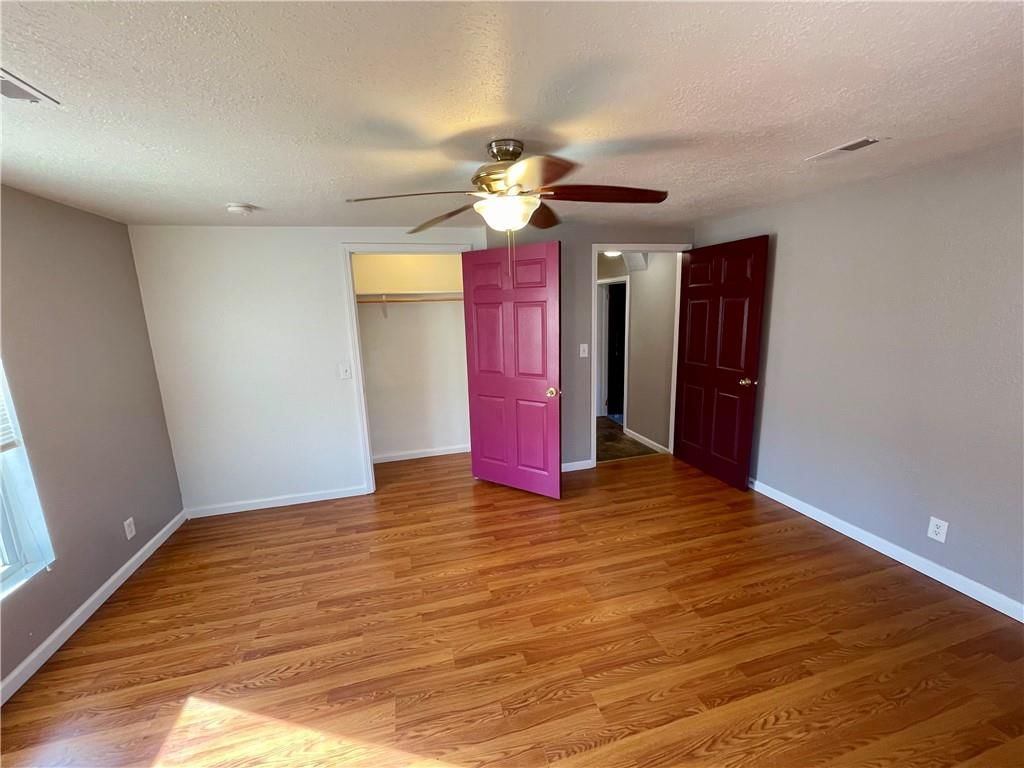 323 Jackson Street — photo 10