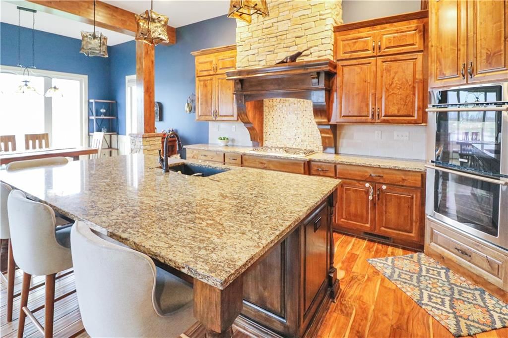 1254 Vivian Drive — photo 16