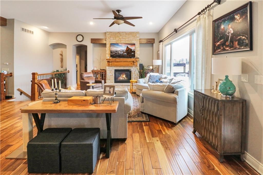 1254 Vivian Drive — photo 21