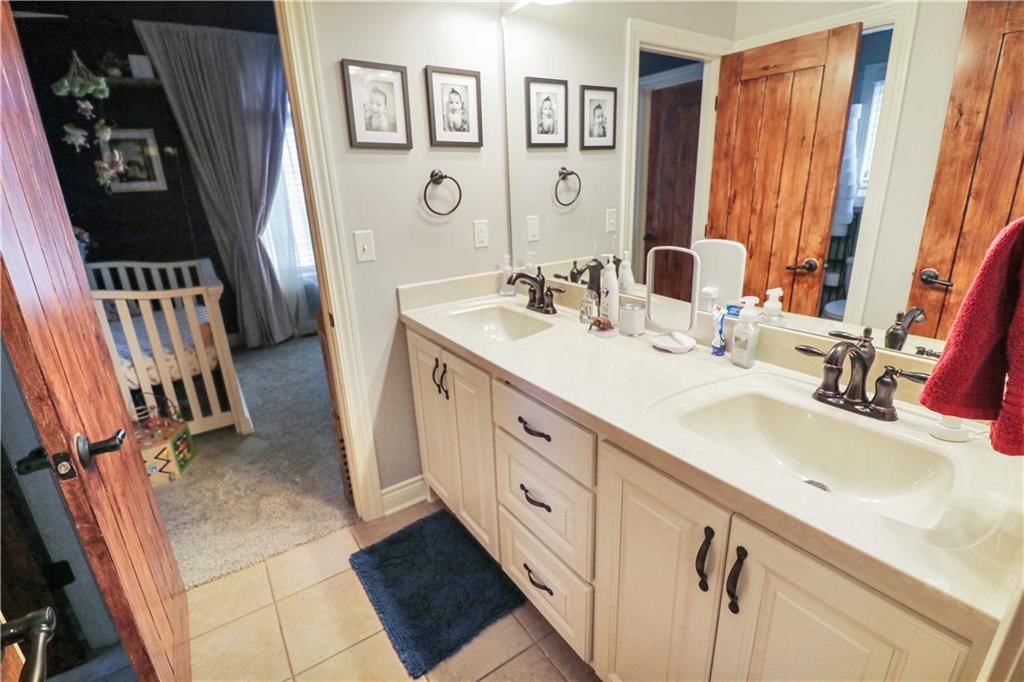 1254 Vivian Drive — photo 36