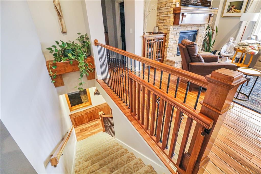 1254 Vivian Drive — photo 44