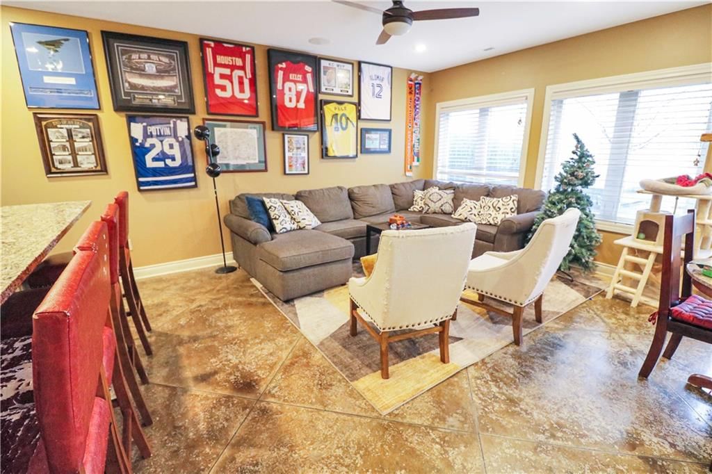 1254 Vivian Drive — photo 47