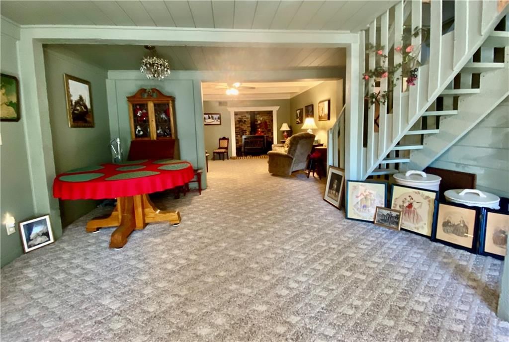 2435 S Vermont Avenue — photo 14