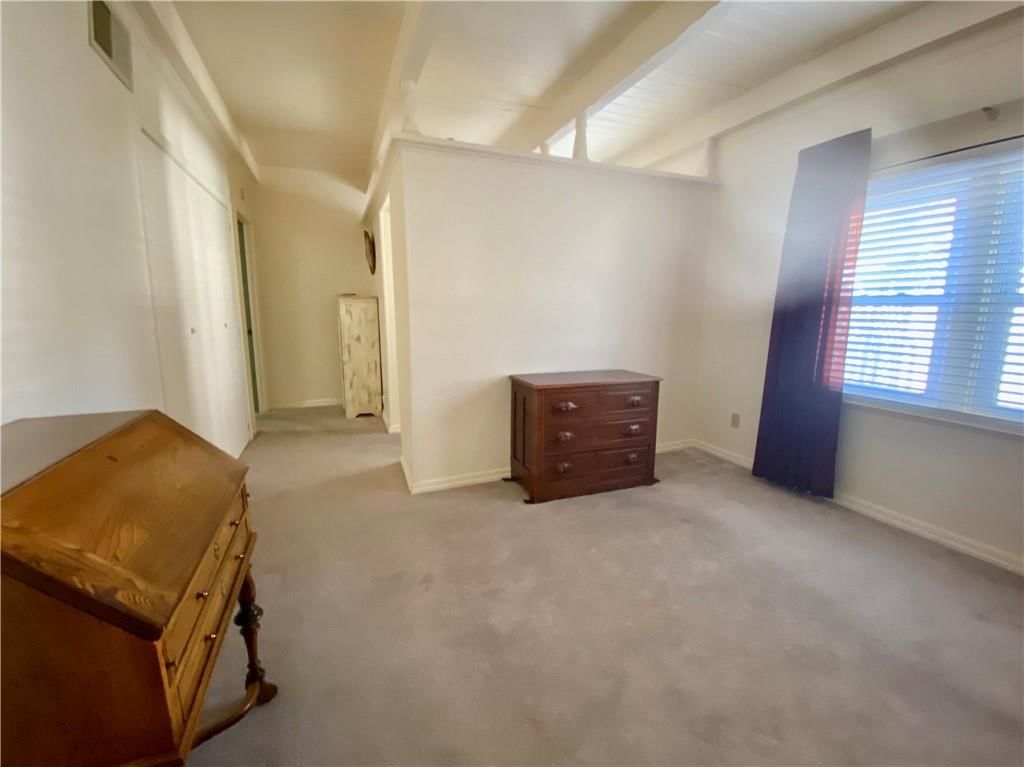 2435 S Vermont Avenue — photo 21