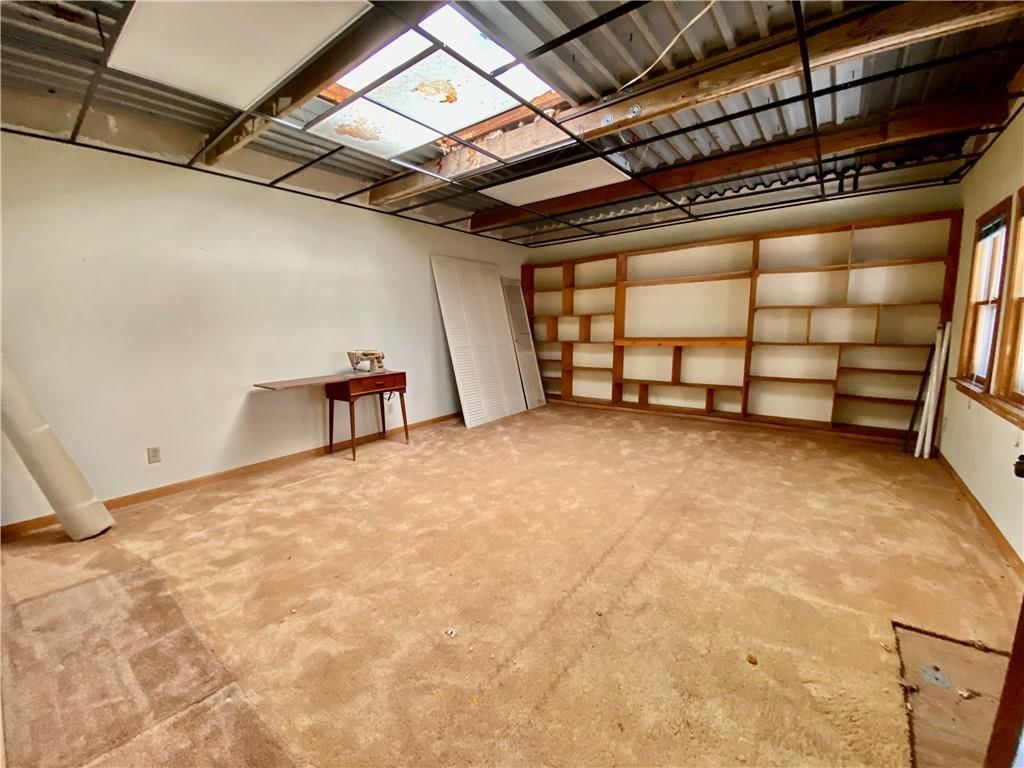 2435 S Vermont Avenue — photo 48