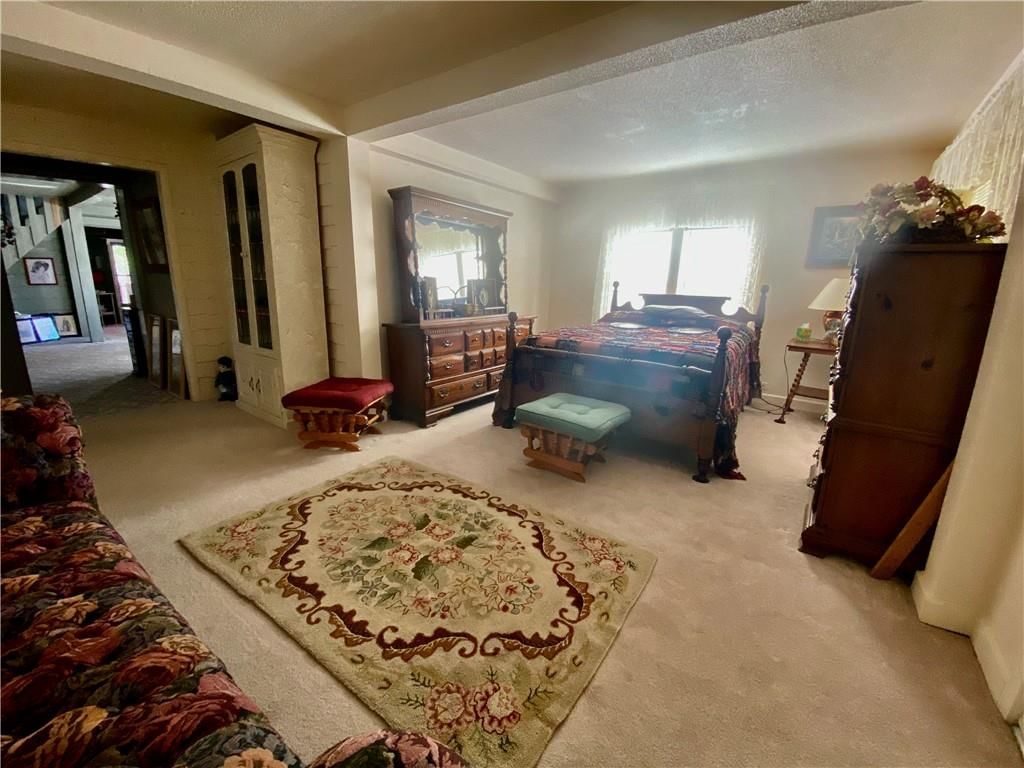 2435 S Vermont Avenue — photo 6