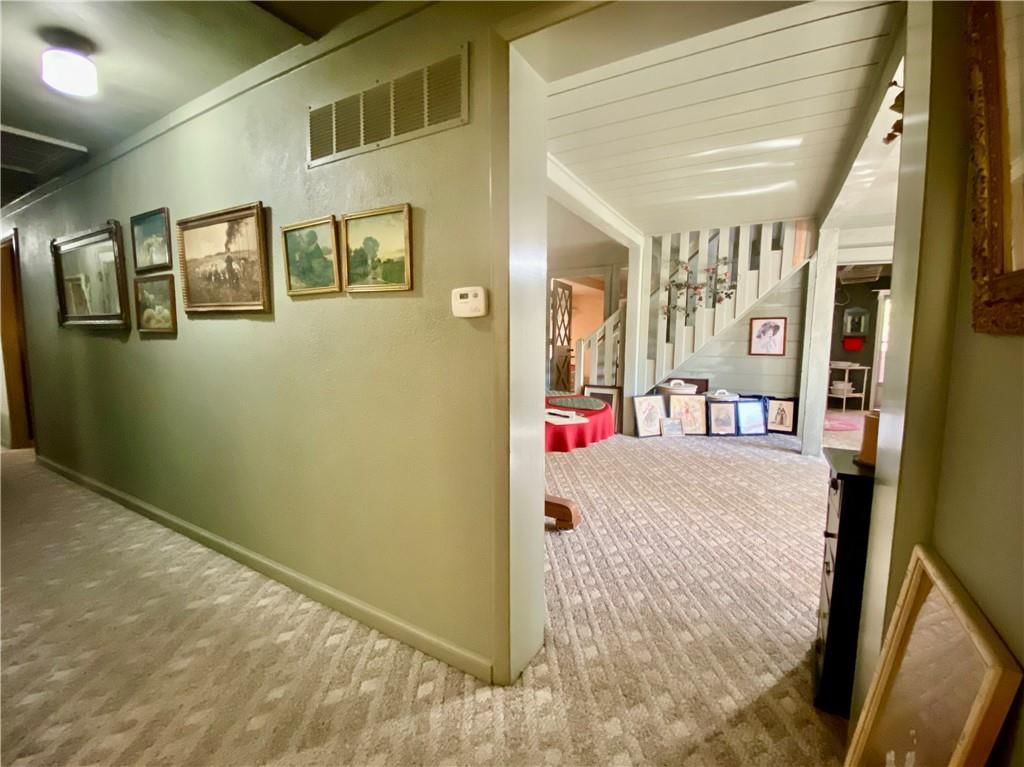 2435 S Vermont Avenue — photo 9
