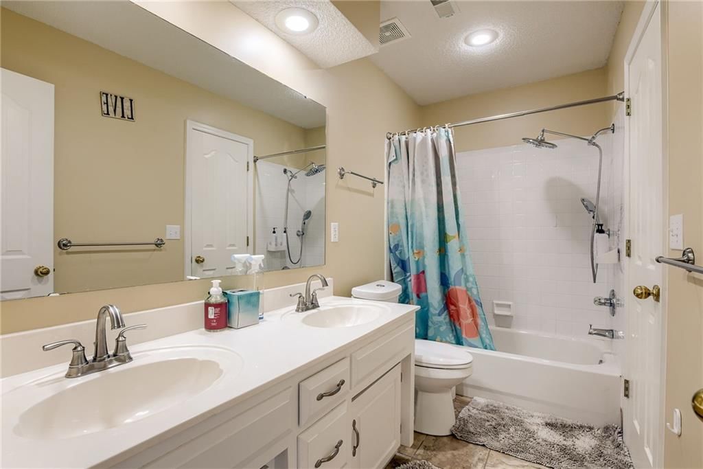 6311 W 149th Street — photo 23