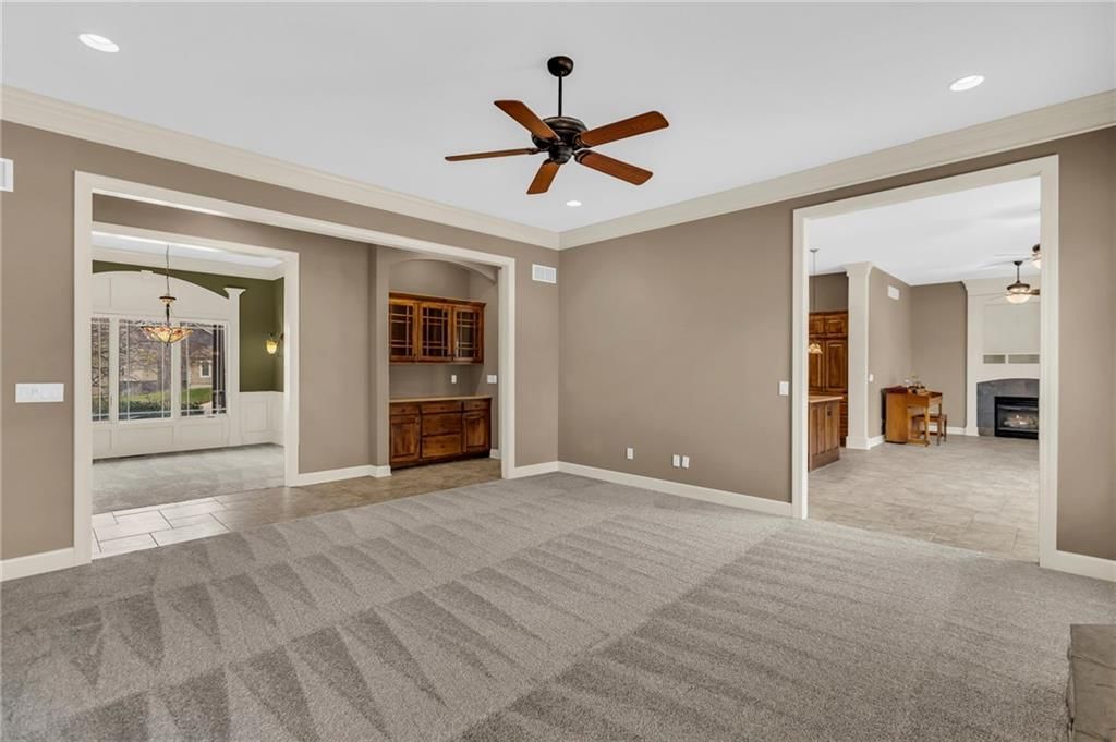 16130 S Locust Street — photo 17