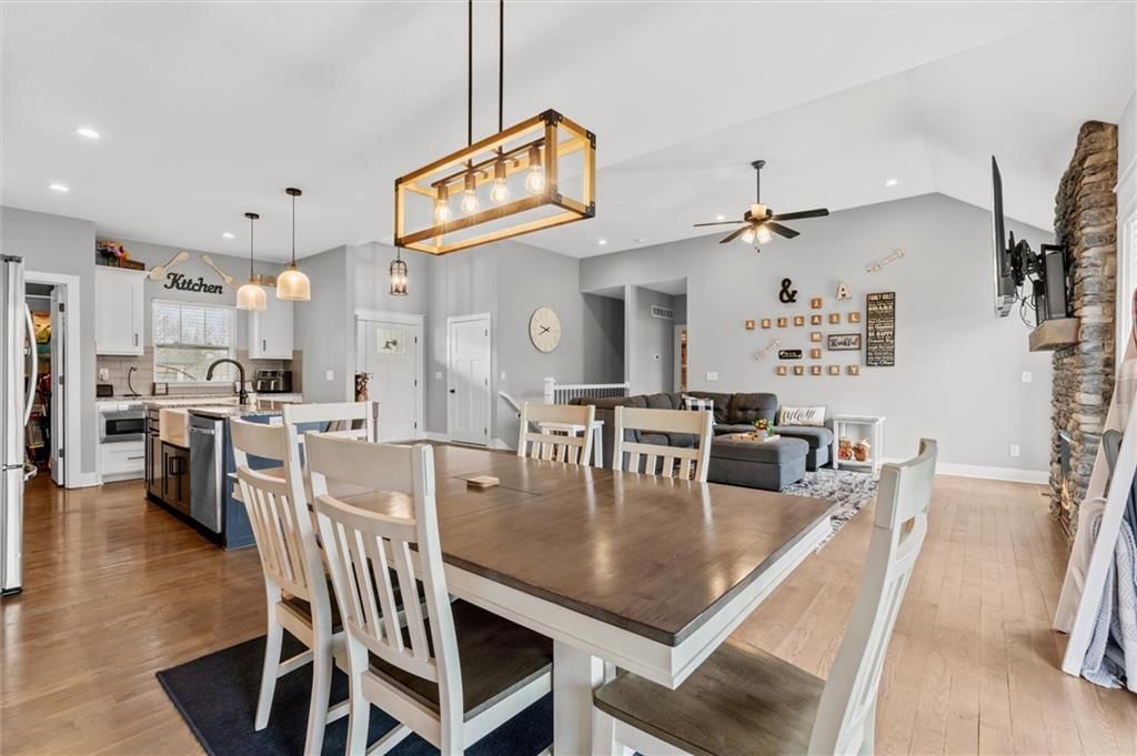 901 FOXGLOVE Lane — photo 12